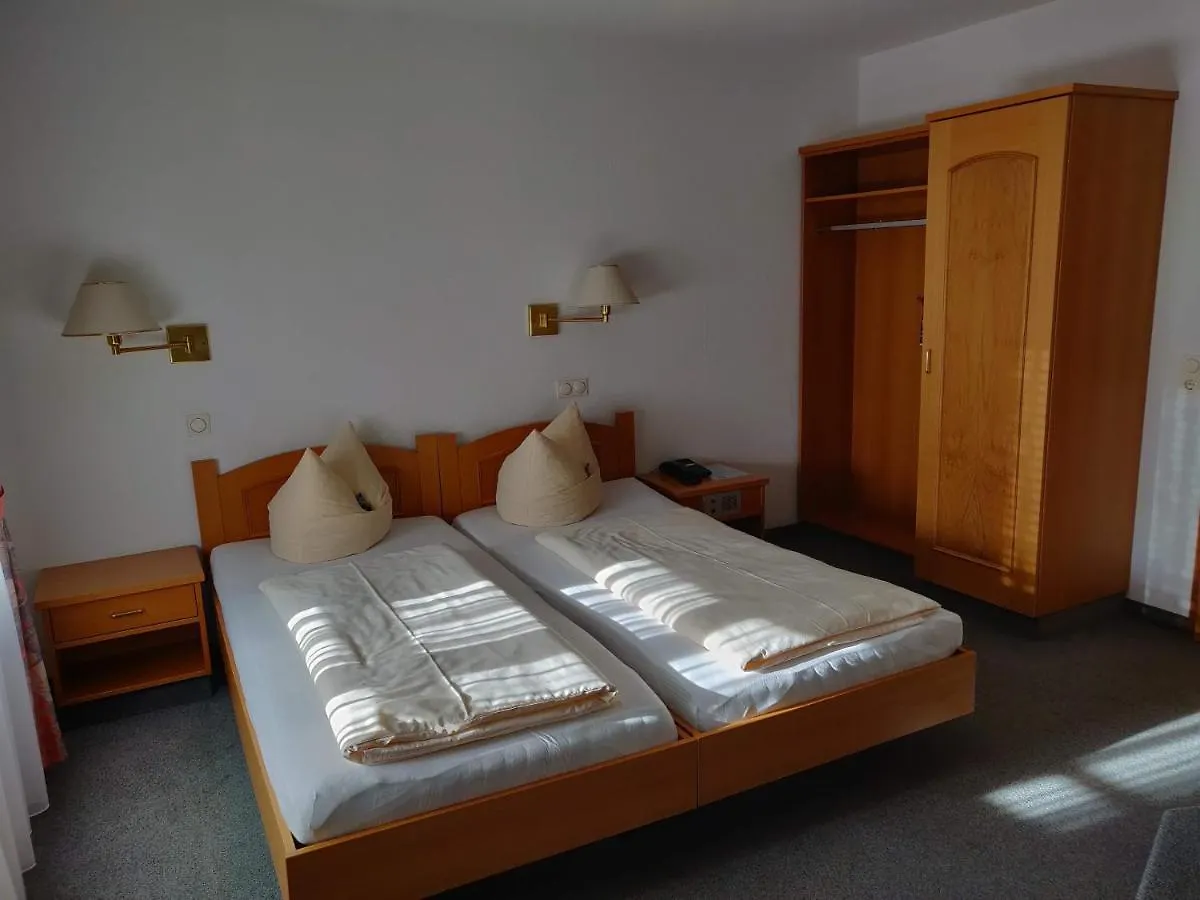 Landgasthof Hotel Grüner Baum Nürnberg 3*,